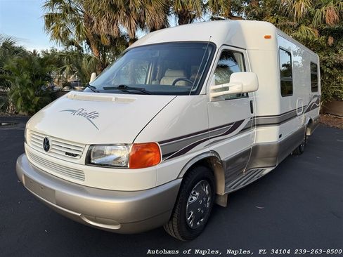 Used 1999 Volkswagen Eurovan FWD image 2