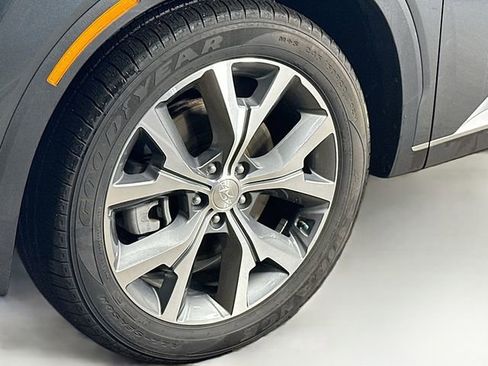 Used 2022 Hyundai Palisade SEL w/ Premium Package image 11