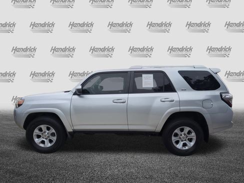 Used 2018 Toyota 4Runner SR5 image 7