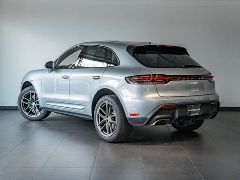 Certified 2026 Porsche Macan AWD/4WD image 3