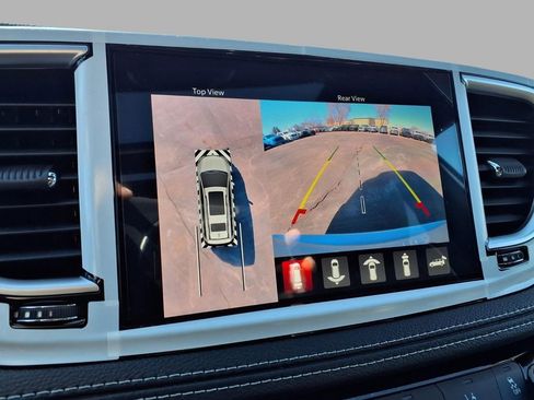 New 2026 Chrysler Pacifica Limited AWD/4WD image 6