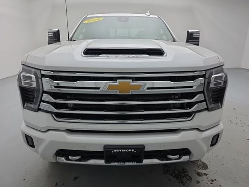 Used 2024 Chevrolet Silverado 3500 High Country AWD/4WD image 5