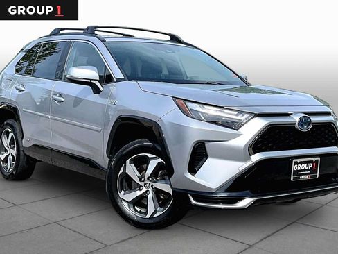 Used 2023 Toyota RAV4 SE w/ Weather & Moonroof Package AWD/4WD image 3