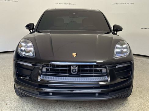 Used 2024 Porsche Macan AWD/4WD image 8