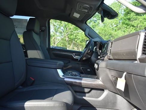New 2026 Chevrolet Silverado 2500 LTZ w/ Trail Boss Package AWD/4WD image 19