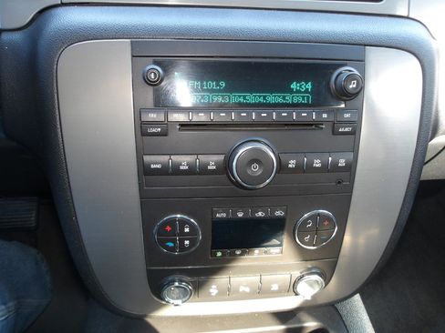 Used 2008 Chevrolet Avalanche LT w/ LT Preferred Equipment Group AWD/4WD image 18