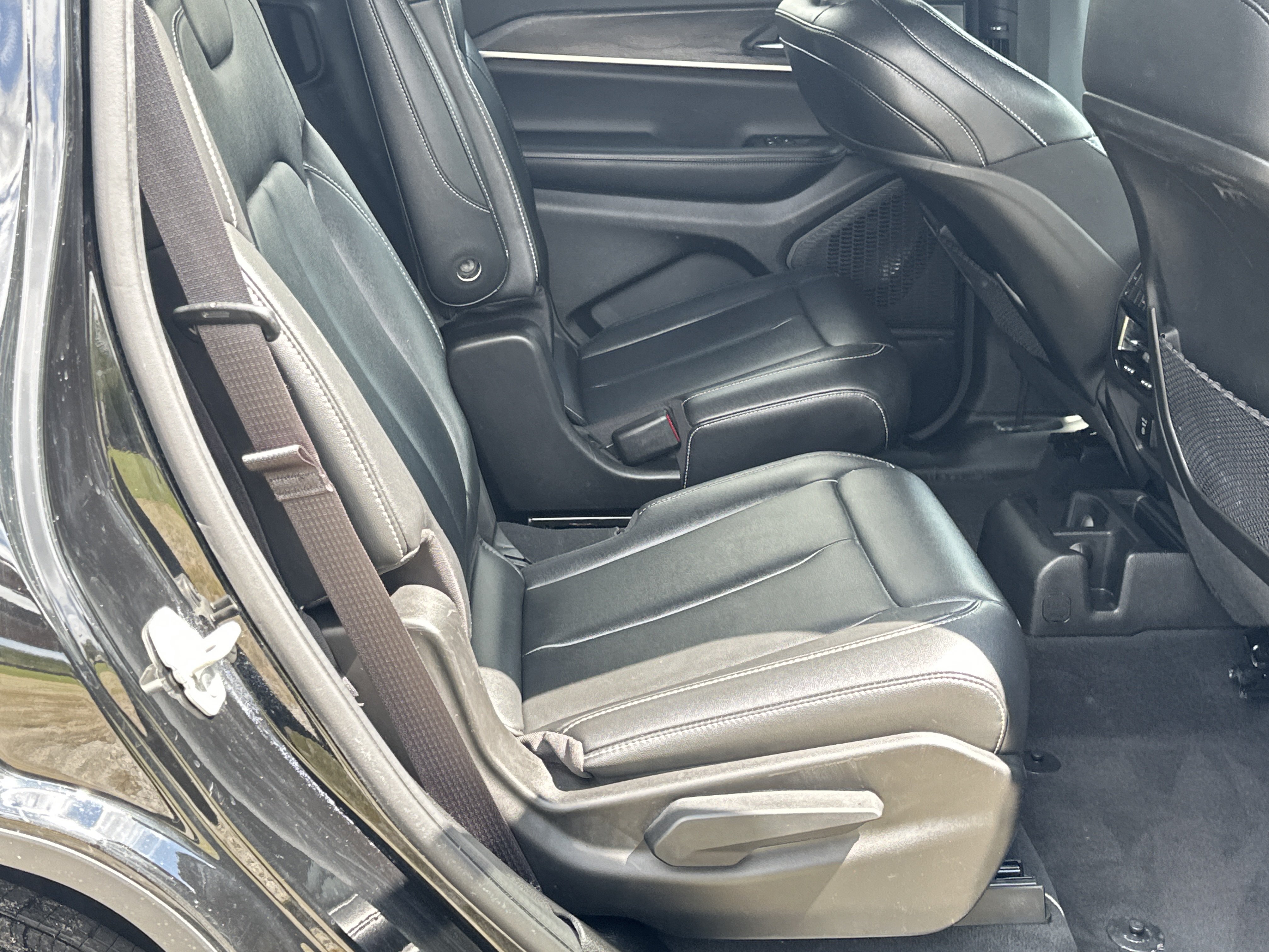 Used 2024 Jeep Grand Cherokee L Limited AWD/4WD image 15