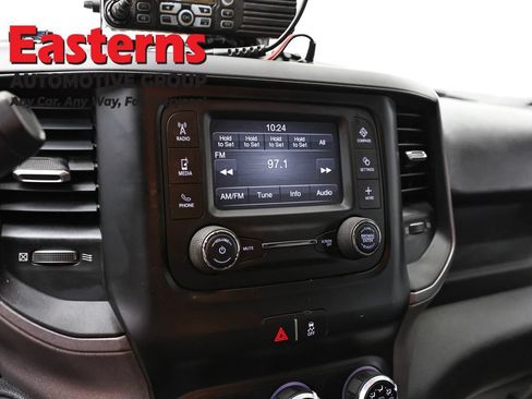 Used 2022 RAM 2500 Tradesman w/ Chrome Appearance Group AWD/4WD image 19