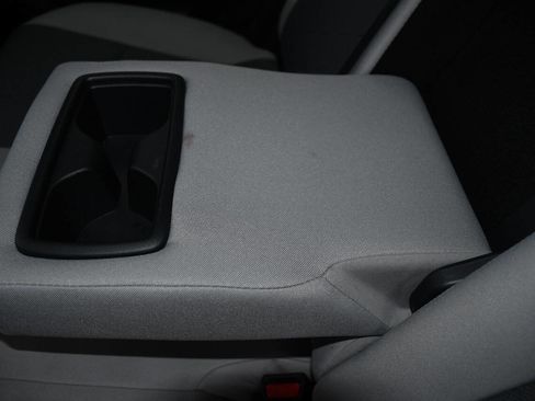 Used 2019 Toyota RAV4 XLE image 17