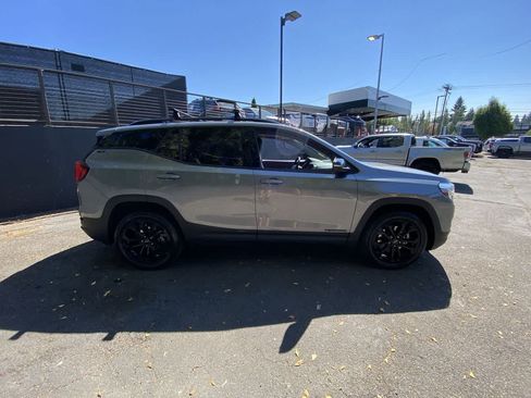 Used 2020 GMC Terrain SLT w/ Preferred Package AWD/4WD image 7