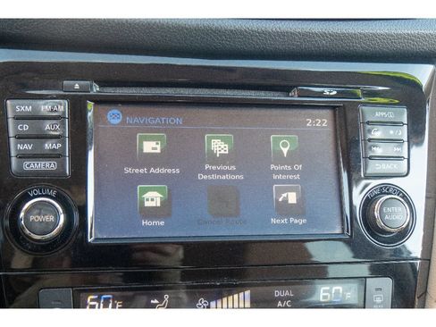 Used 2017 Nissan Rogue SV w/ SV Premium Package AWD/4WD image 27