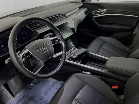 Certified 2022 Audi e-tron Premium w/ Convenience Plus Package image 9