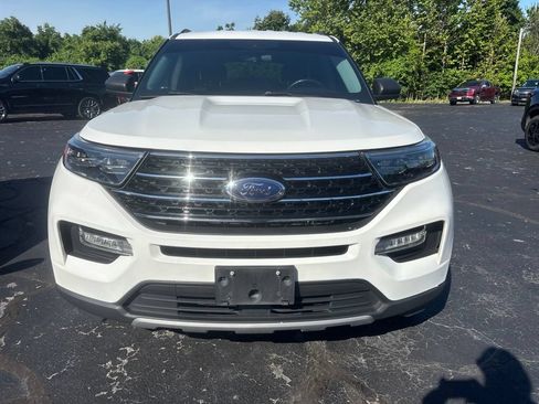 Used 2020 Ford Explorer XLT w/ Equipment Group 202A AWD/4WD image 7