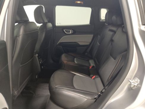 Used 2023 Jeep Compass Limited w/ Elite Group AWD/4WD image 18