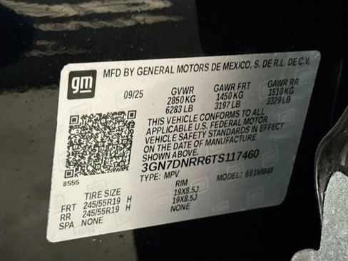 New 2026 Chevrolet Equinox EV LT AWD/4WD image 32