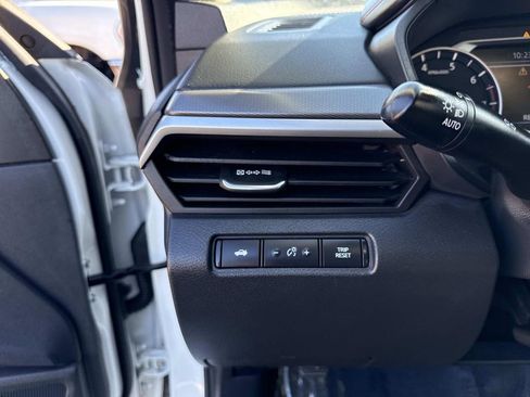 Certified 2023 Nissan Altima 2.5 SR image 33