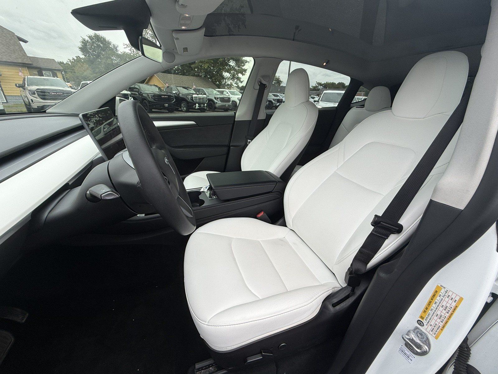 Used 2022 Tesla Model Y Long Range AWD/4WD image 9