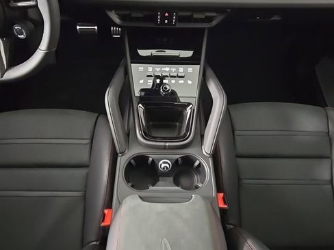 New 2025 Porsche Cayenne GTS image 22