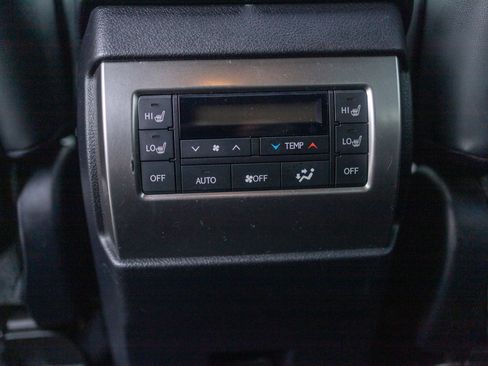 Used 2022 Lexus GX 460 Premium image 19