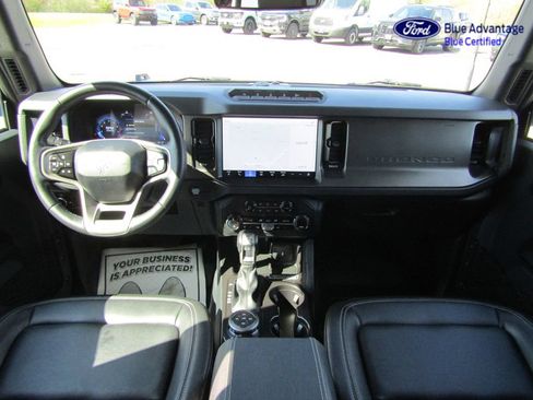 Certified 2025 Ford Bronco Badlands AWD/4WD image 10