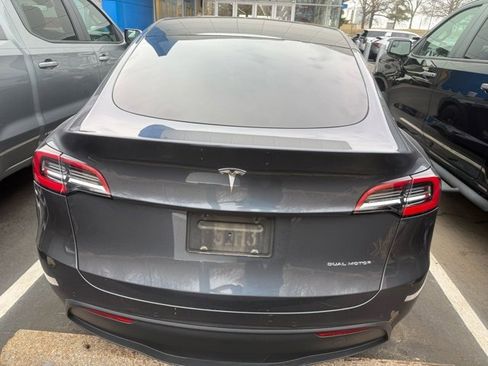 Used 2021 Tesla Model Y Long Range image 8