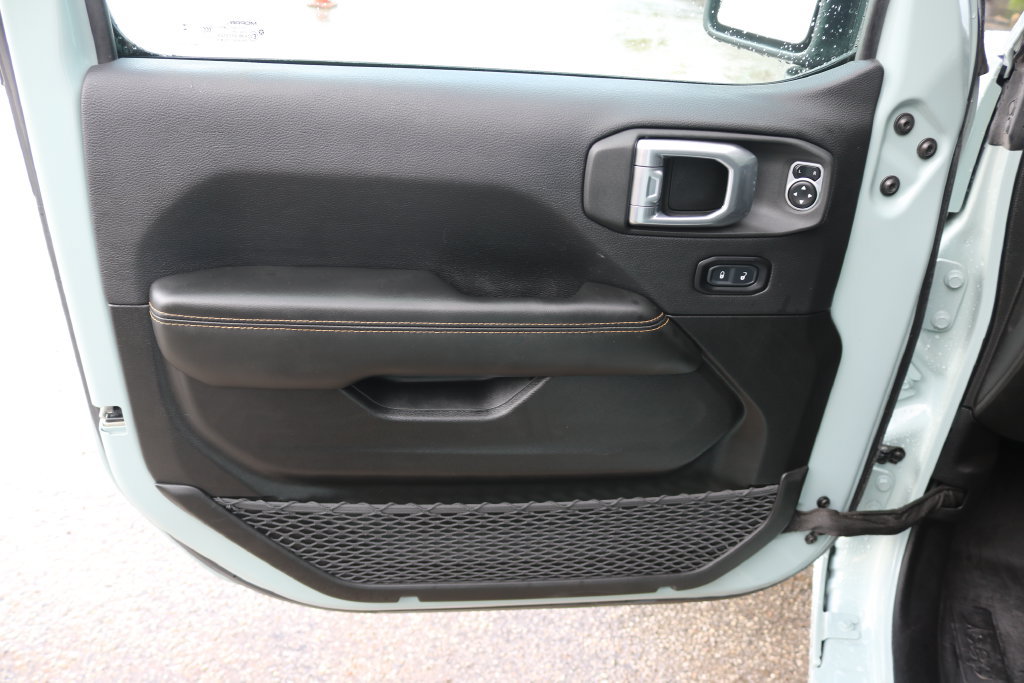 Used 2024 Jeep Wrangler Unlimited Sahara AWD/4WD image 10