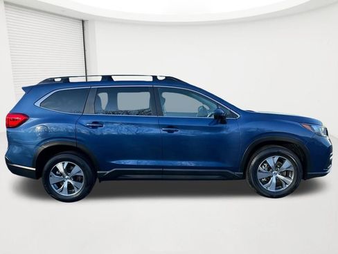 Used 2022 Subaru Ascent Premium w/ Convenience Package AWD/4WD image 4