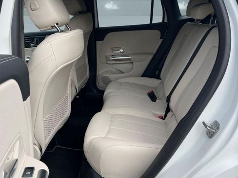 Used 2024 Mercedes-Benz GLA 250 image 9
