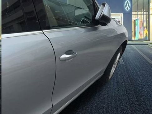 Used 2016 Audi Q5 2.0T Premium Plus w/ Technology Package image 11