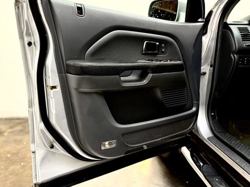Used 2005 Honda Pilot EX-L image 11