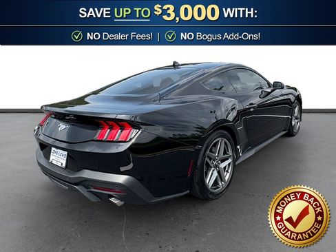 Used 2025 Ford Mustang Coupe RWD image 7