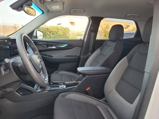 Used 2024 Chevrolet TrailBlazer LT FWD image 12