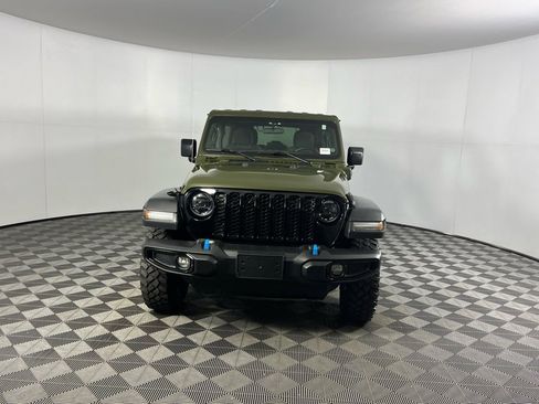Used 2023 Jeep Wrangler Unlimited w/ Cold Weather Group image 10