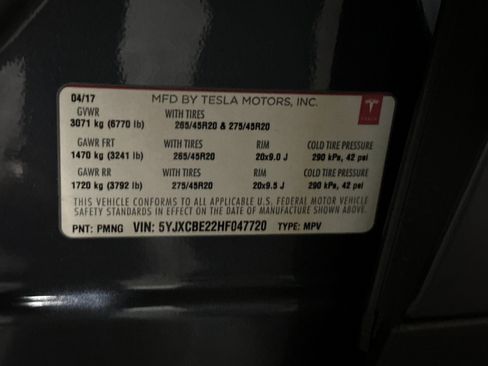 Used 2017 Tesla Model X 75D image 27