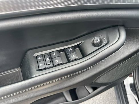 Used 2024 Jeep Grand Cherokee Altitude image 10