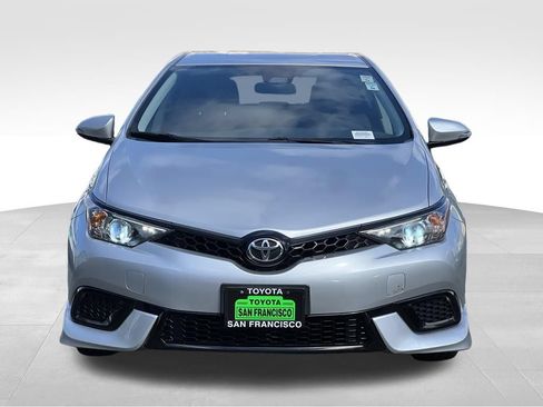 Certified 2018 Toyota Corolla iM w/ Carpet Mat Package (TMS) FWD image 8