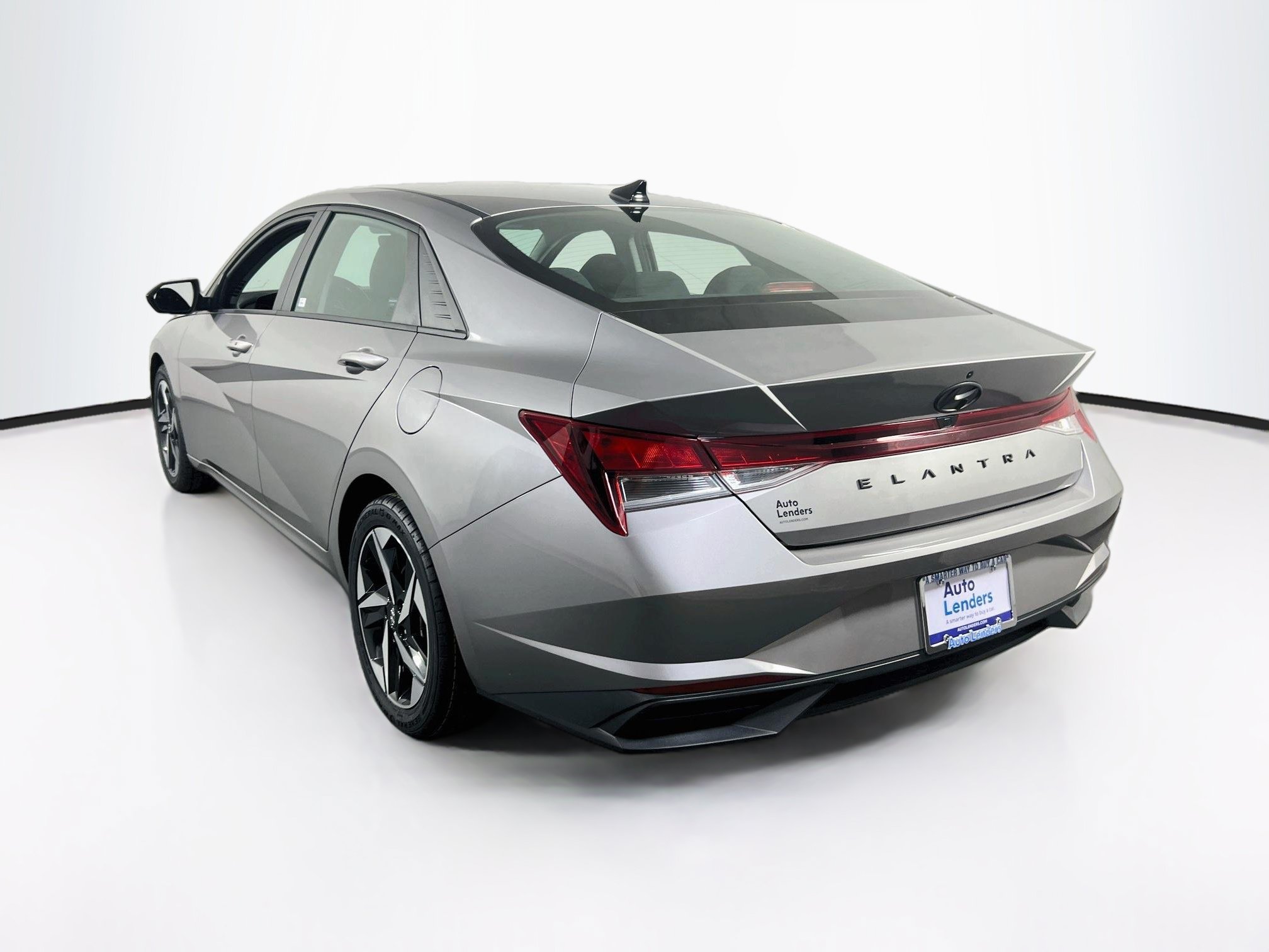 Used 2023 Hyundai Elantra SEL w/ Convenience Package FWD image 7