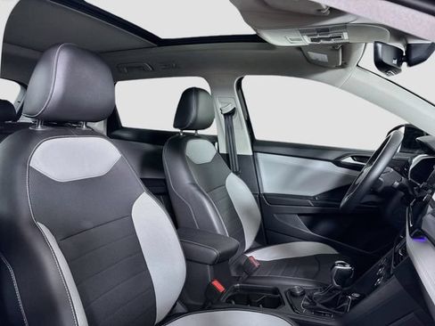 Certified 2023 Volkswagen Taos SEL AWD/4WD image 33