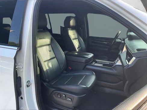 Used 2022 GMC Yukon XL Denali w/ Max Trailering Package RWD image 9
