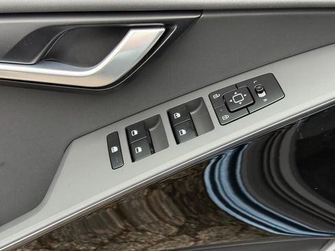 New 2026 Kia Niro EX image 16