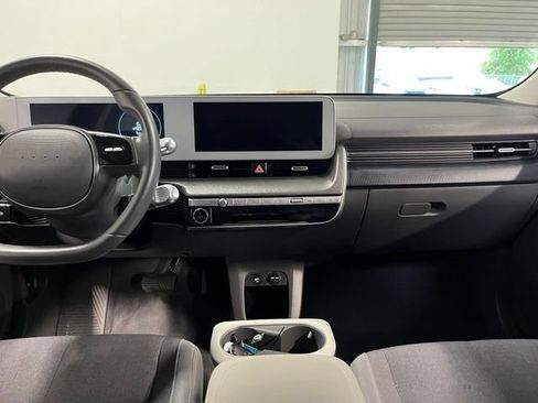 Used 2024 Hyundai Ioniq 5 SE AWD/4WD image 19