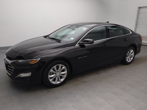 Used 2024 Chevrolet Malibu LT FWD image 2