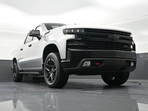 Used 2019 Chevrolet Silverado 1500 LT Trail Boss AWD/4WD image 29