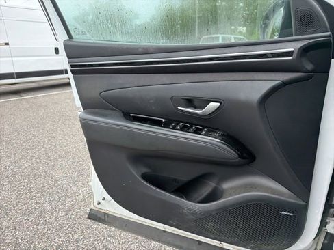 Used 2022 Hyundai Tucson SEL w/ Convenience + Premium Package FWD image 10