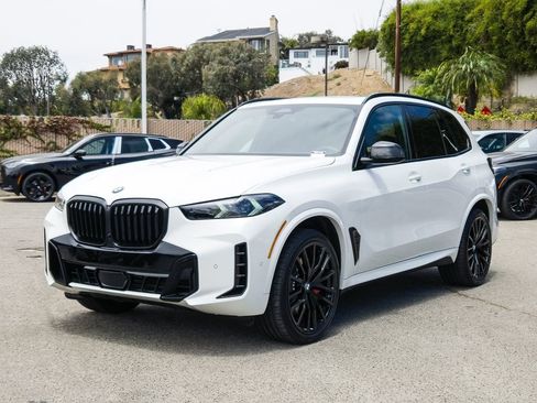 New 2026 BMW X5 sDrive40i w/ M Sport Package RWD image 2