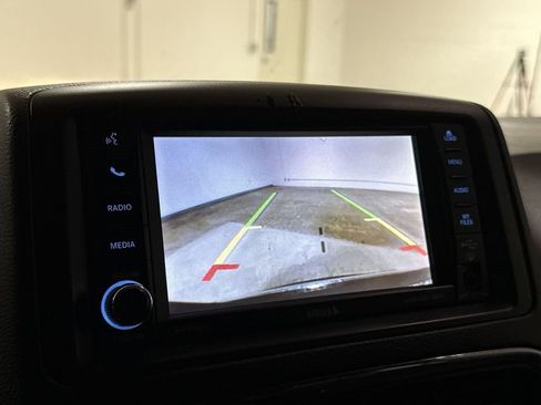 Used 2017 Dodge Grand Caravan SXT FWD image 15