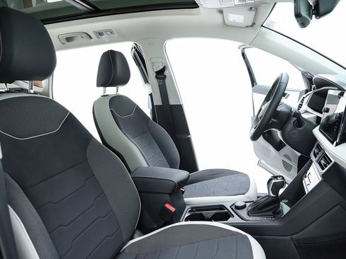 New 2026 Volkswagen Taos SE AWD/4WD image 71