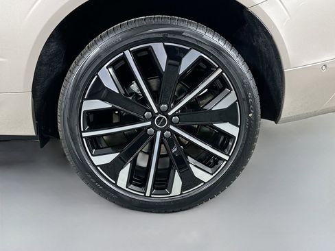 New 2026 Volvo XC60 B5 Ultra w/ Protection Package Premier image 32