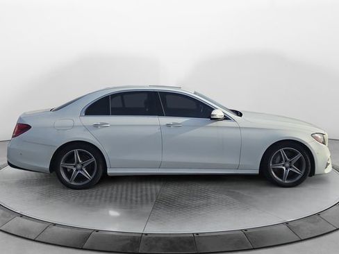 Used 2017 Mercedes-Benz E 300 image 6