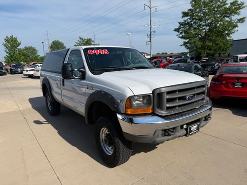 Used 2000 Ford F250 XLT AWD/4WD image 2